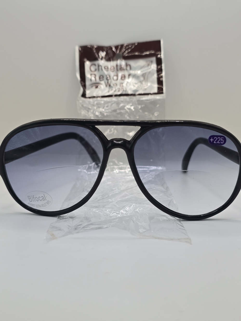 NWT - Black Aviator Reading Sunglasses - +2.25 Bifocal